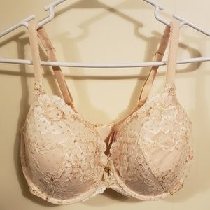 Victoria's Secret Body by Victoria Bra